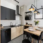 Summer Lofts Premium With Parking