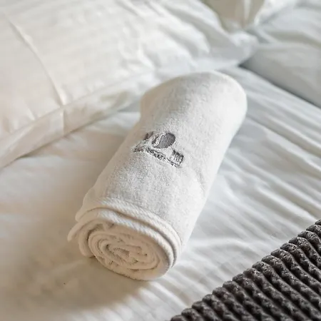 Summer Lofts Premium With Parking